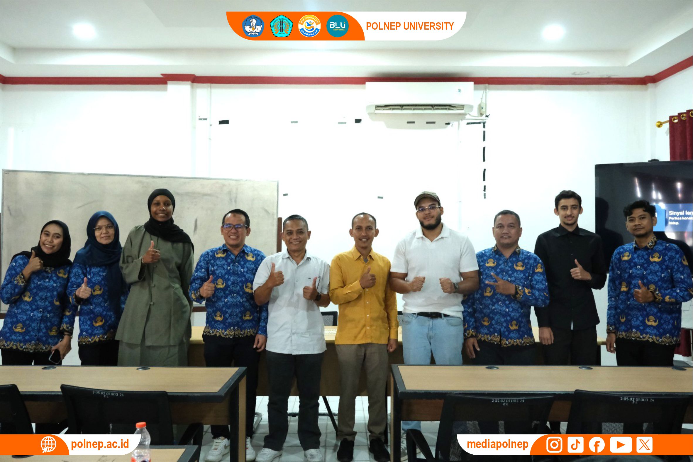 EMPAT MAHASISWA PERTUKARAN ASAL PRANCIS DI JURUSAN TEKNIK ELEKTRO TUNTASKAN PROGRAM MAGANG MELALUI PRESENTASI FINAL PROJECT